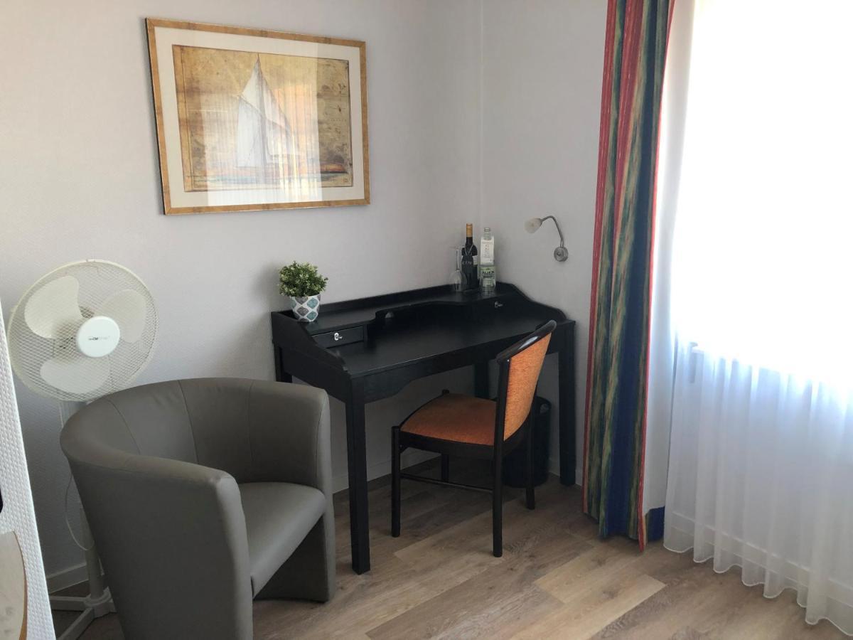 Marc5 Hotel Cadenberge Εξωτερικό φωτογραφία